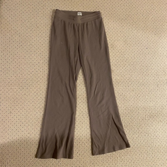 Aritzia Pants - Aritzia Sunday Best waffle flare pants